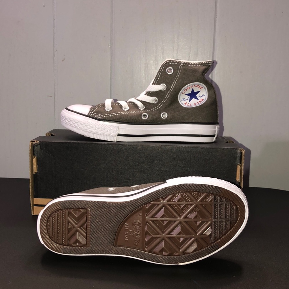 Converse - Picture 3 of 4